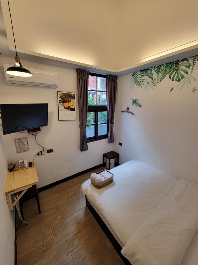 Old Wow老屋瓦共享民宿hostel 桃園市民宿074號 Longtan Exterior foto