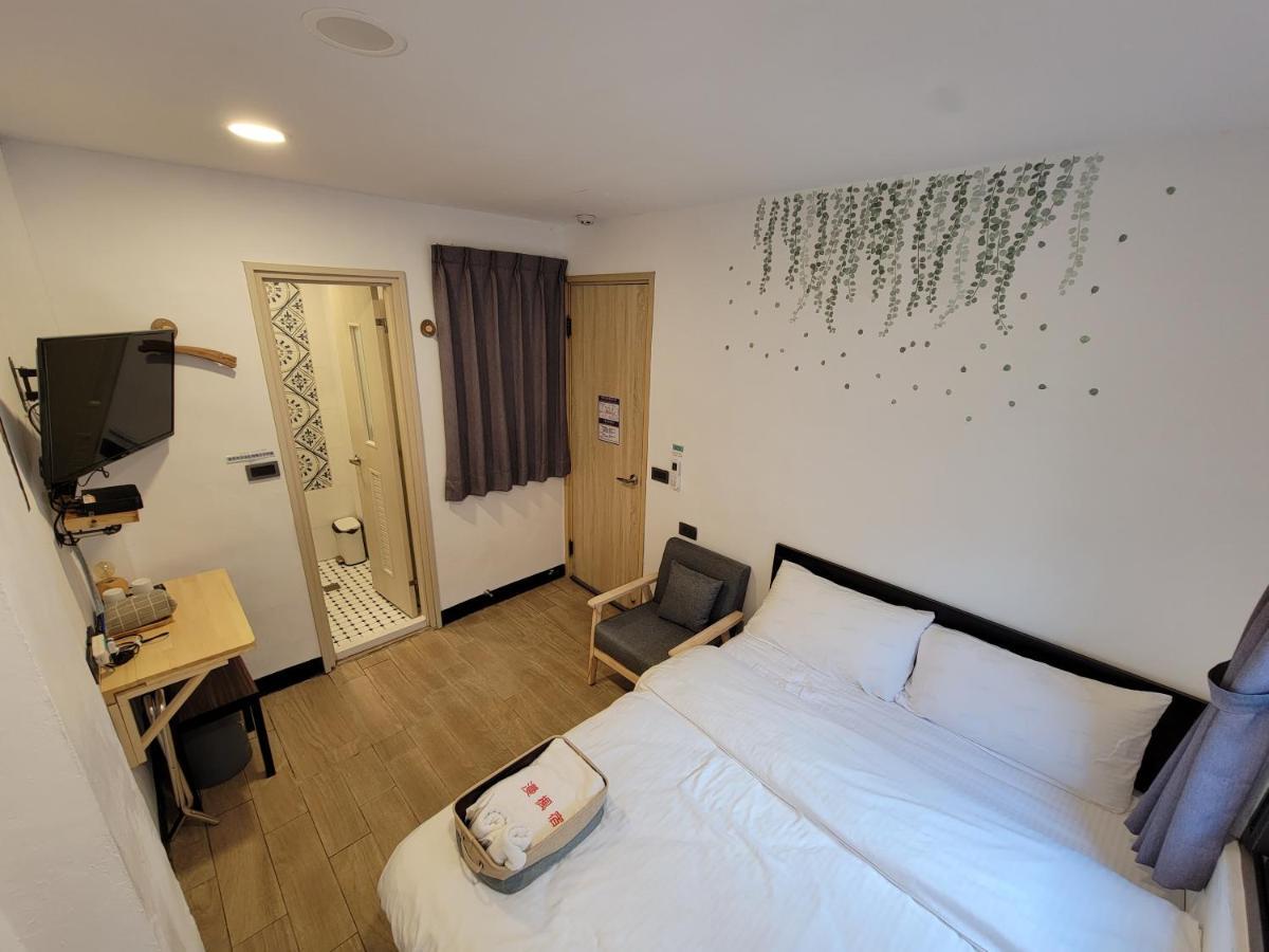 Old Wow老屋瓦共享民宿hostel 桃園市民宿074號 Longtan Exterior foto